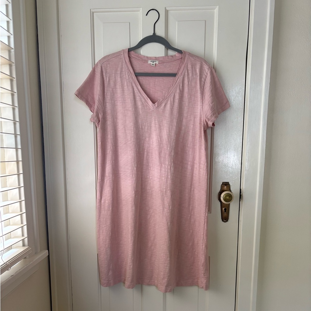 Dylan dusty pink V-neck tee-shirt dress